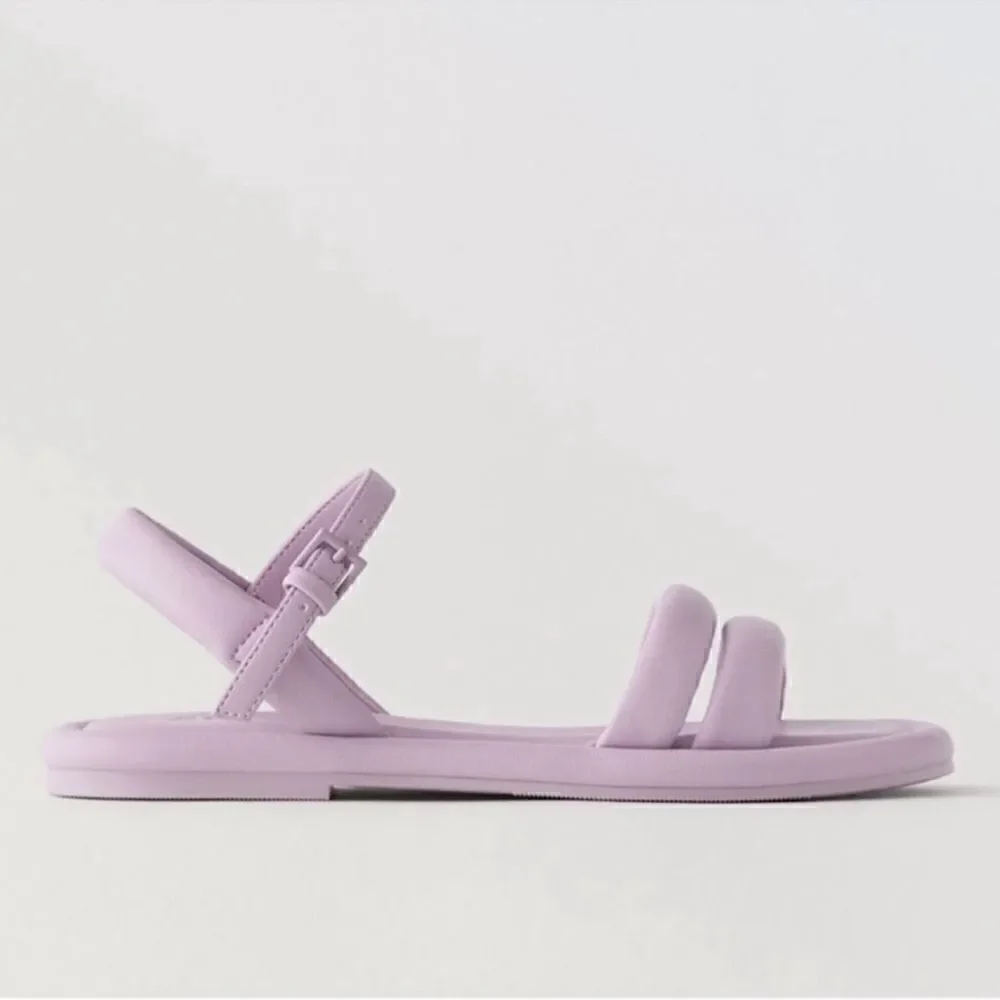Zara Girls Lavender/Purple Sandals (Size 3.5)